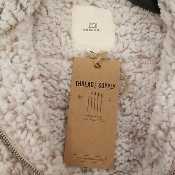 💕THREAD & SUPPLY💕 Arctic Fleece Vest Smoke Rose - Picture 8 of 9